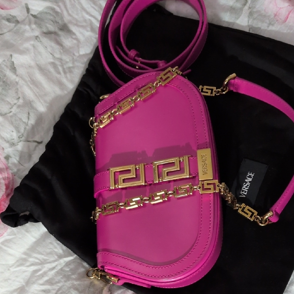 VERSACE HANDBAG Fuchsia Leather Crossbody with Gold Greek Hardware - Picture 5 of 14